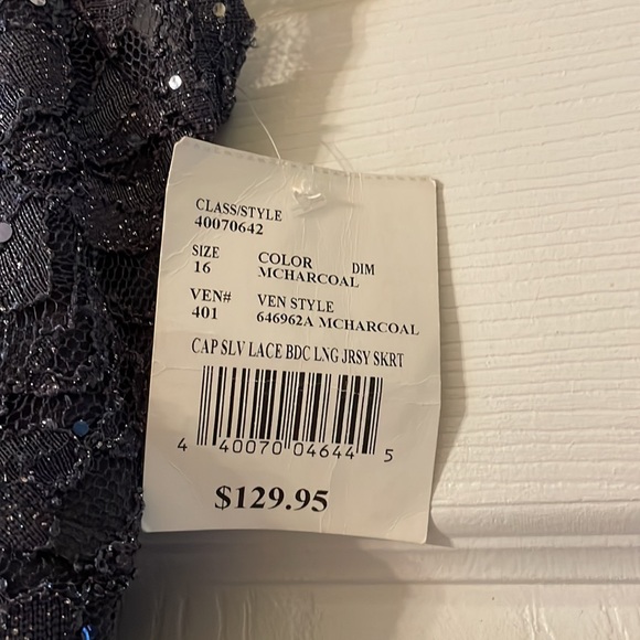 David’s Bridal Mother of the Bride/Groom dress - Picture 2 of 5